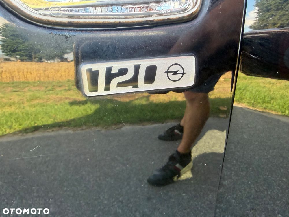 Opel Astra 1.6 D Start/Stop 120 Jahre - 11