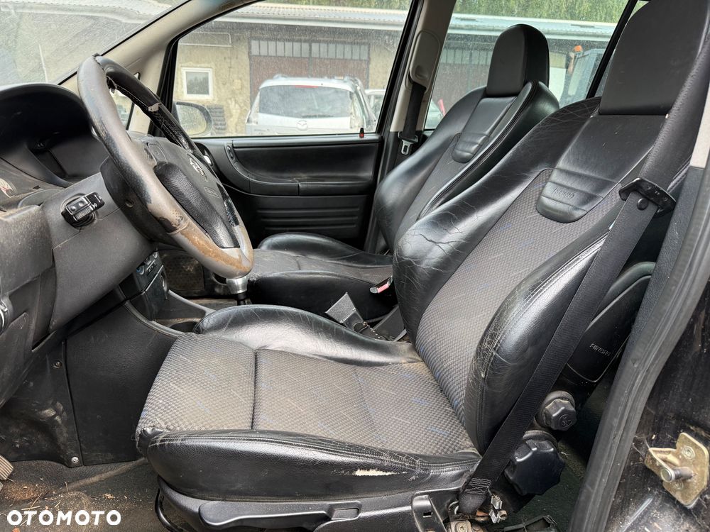 KOMPLET FOTELI RECARO ZAFIRA A OPC - 5