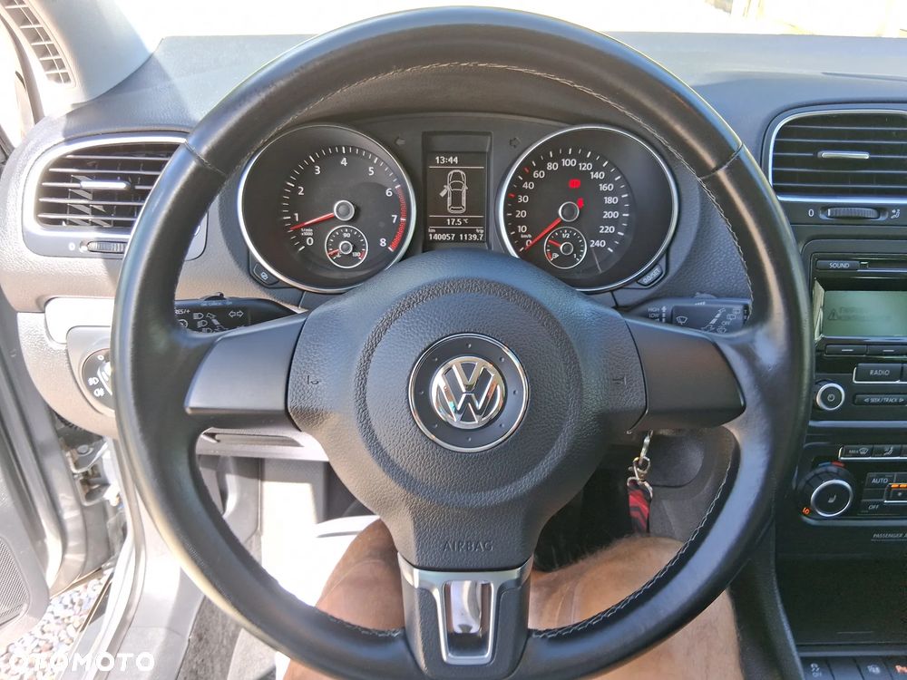 Volkswagen Golf - 20