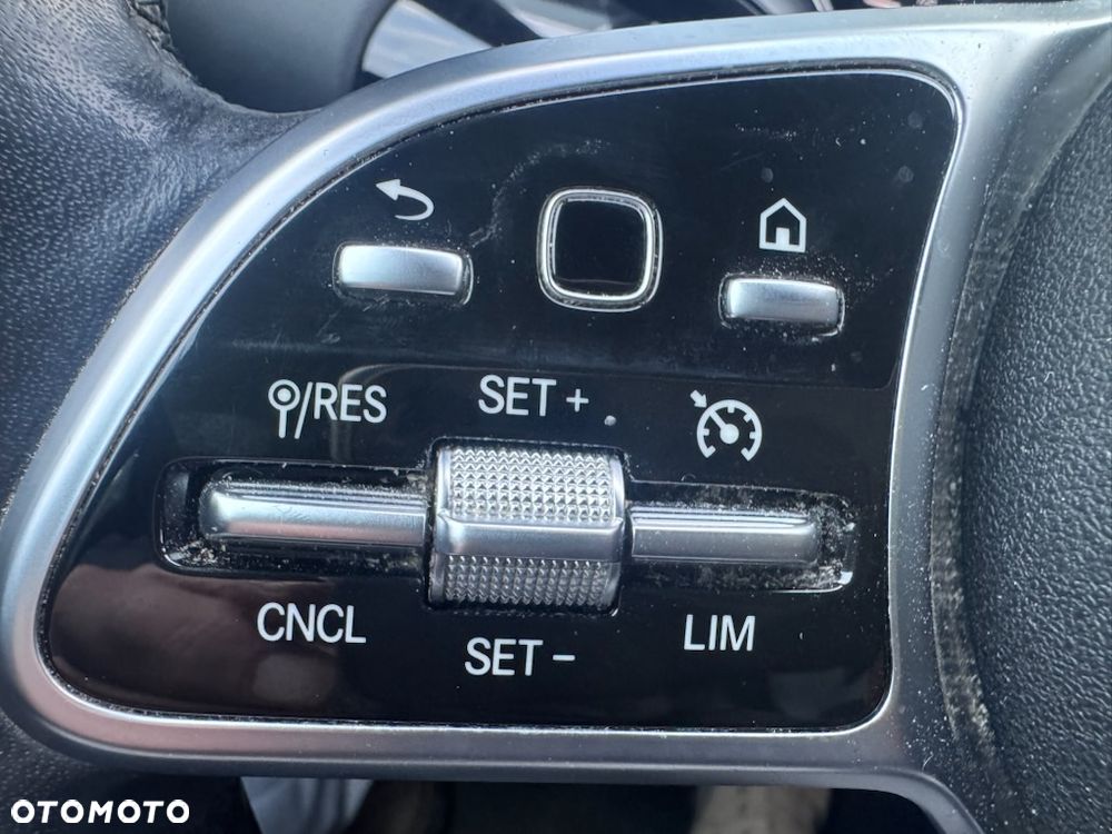 Mercedes-Benz Klasa B 200 d 8G-DCT - 28