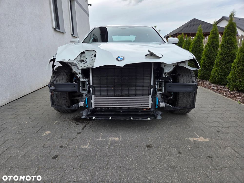 BMW Seria 5 540i xDrive M Sport Edition - 18