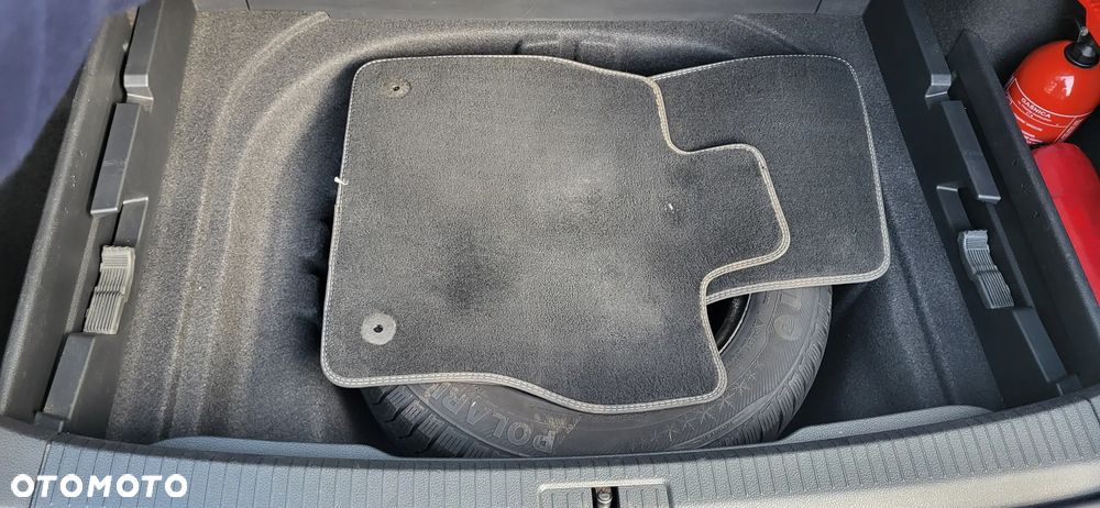 Volkswagen Golf Variant 1.6 TDI BlueMotion Technology Lounge - 16