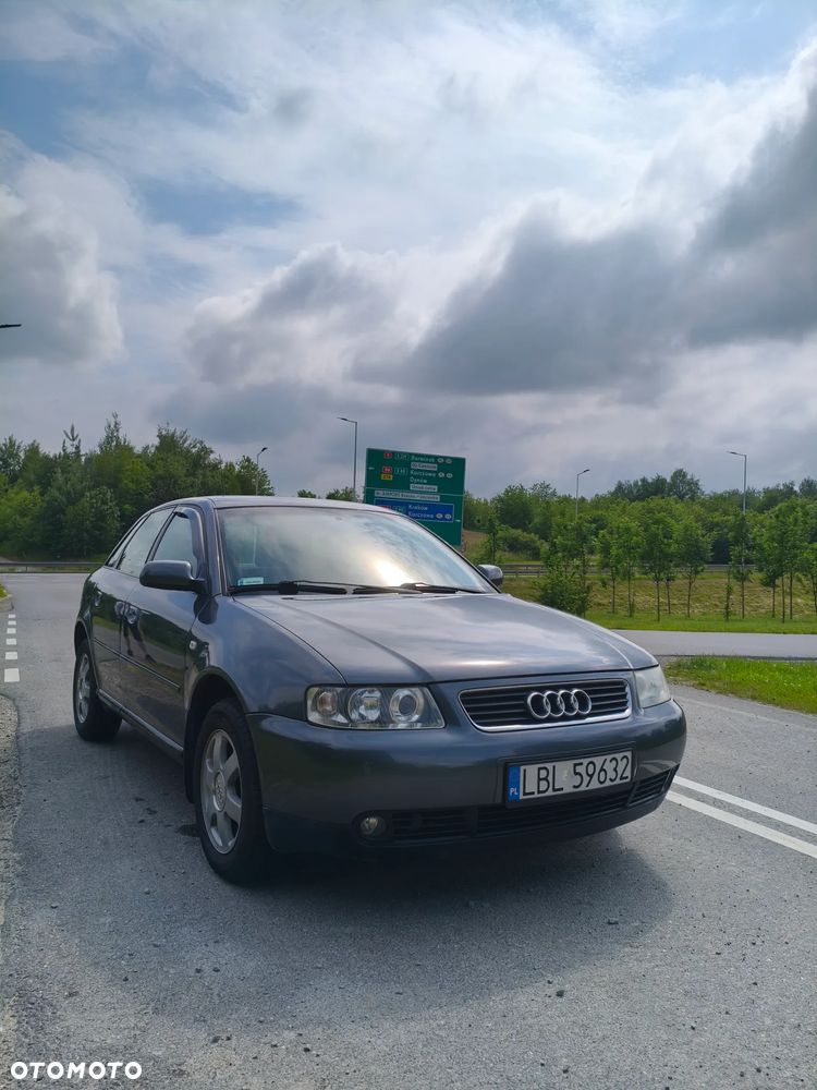 Audi A3 Sportback 1.6 Ambiente - 3