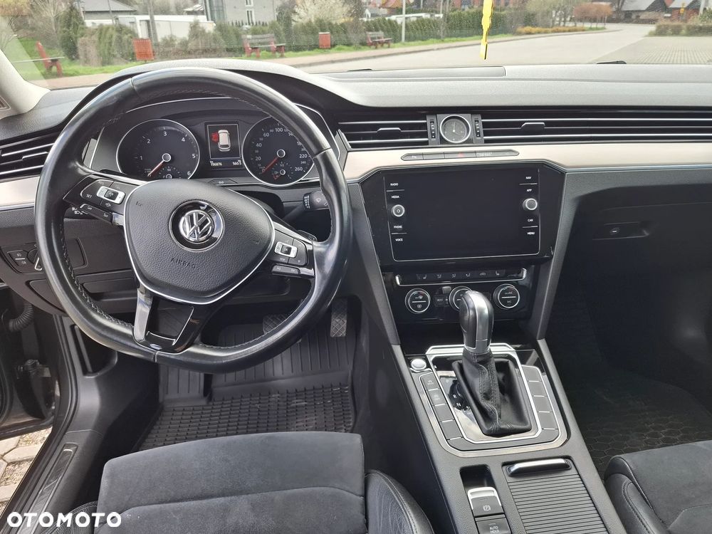 Volkswagen Passat 2.0 TDI BMT Highline DSG7 - 29