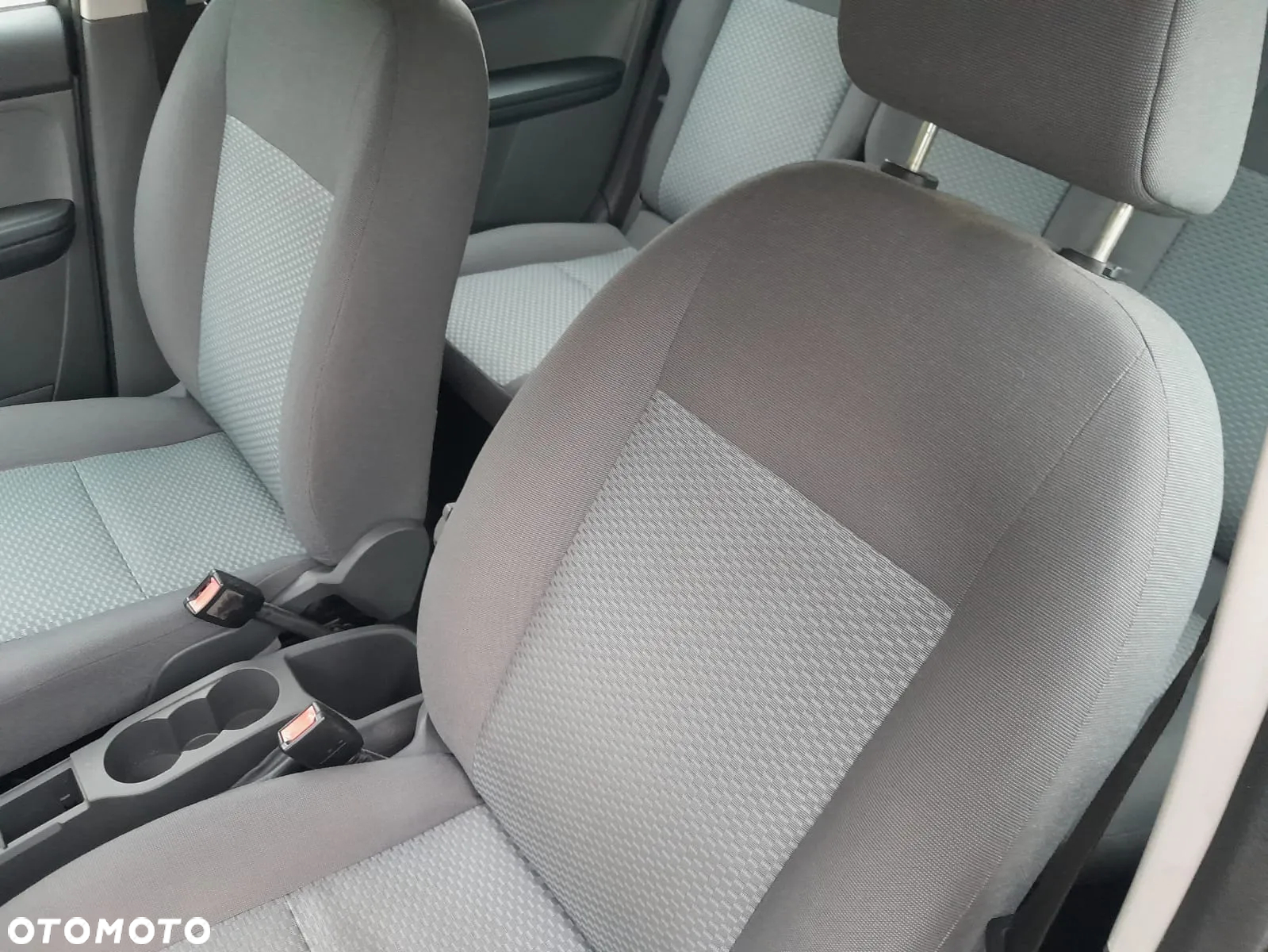Ford C-MAX 1.6 Trend - 17