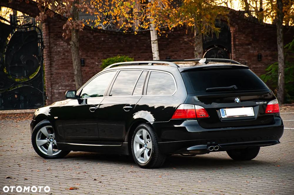 BMW Seria 5 530d Edition Sport - 13