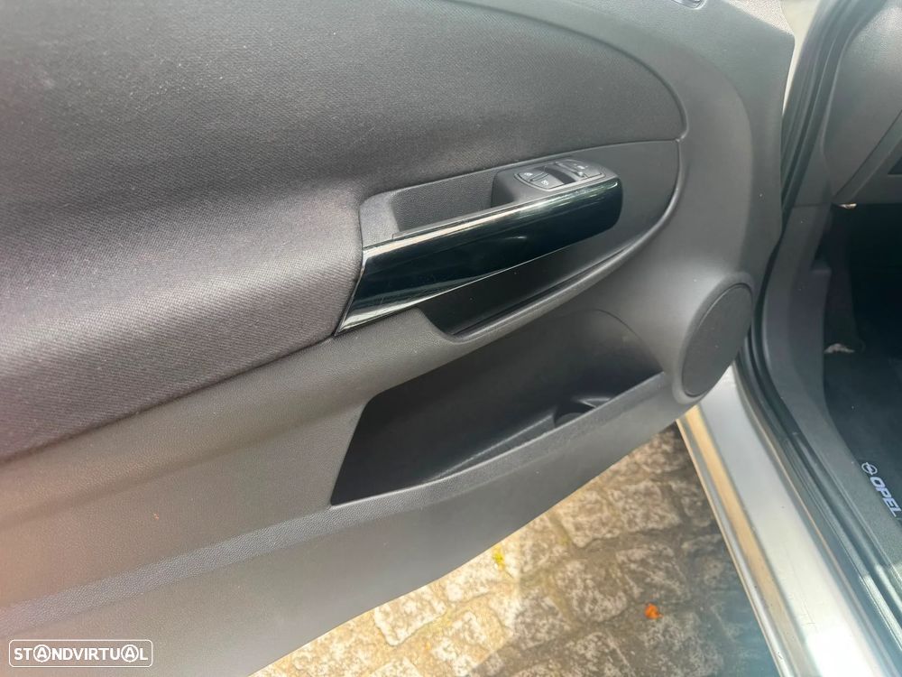Opel Corsa 1.3 CDTi - 19