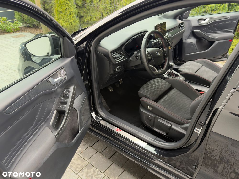 Ford Focus 2.0 EcoBlue ST-Line - 14