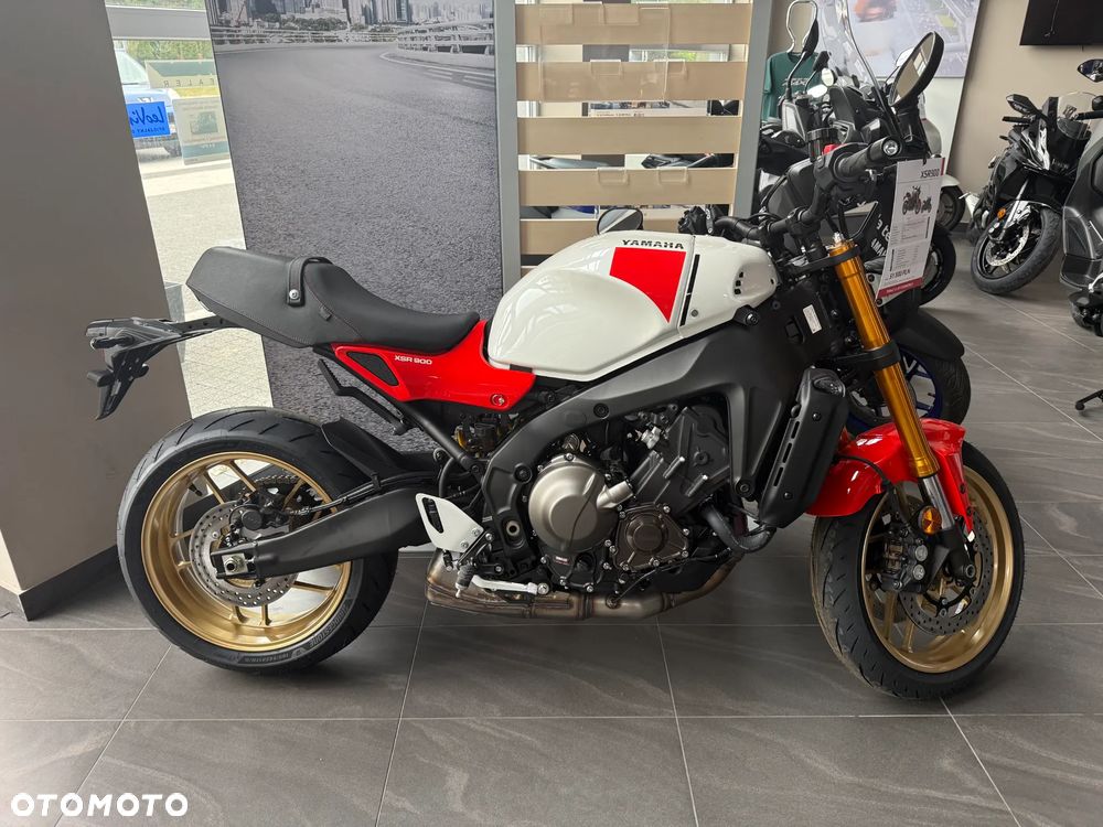 Yamaha XSR - 13