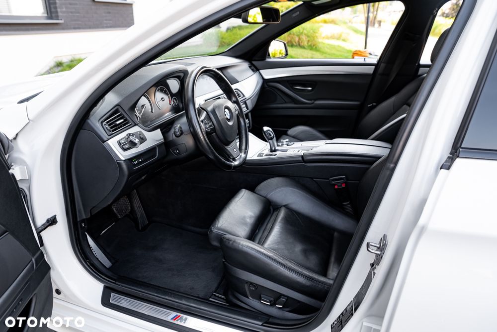 BMW Seria 5 535d xDrive Sport-Aut - 20