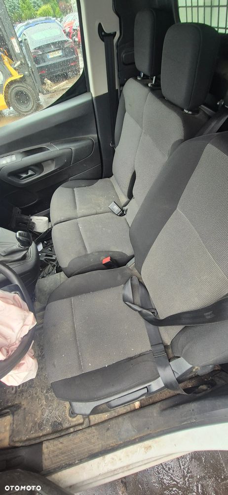 Citroën BERLINGO - 23