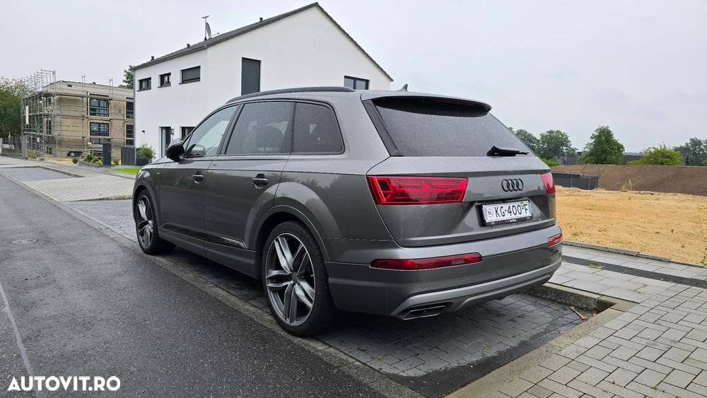 Audi Q7 - 9
