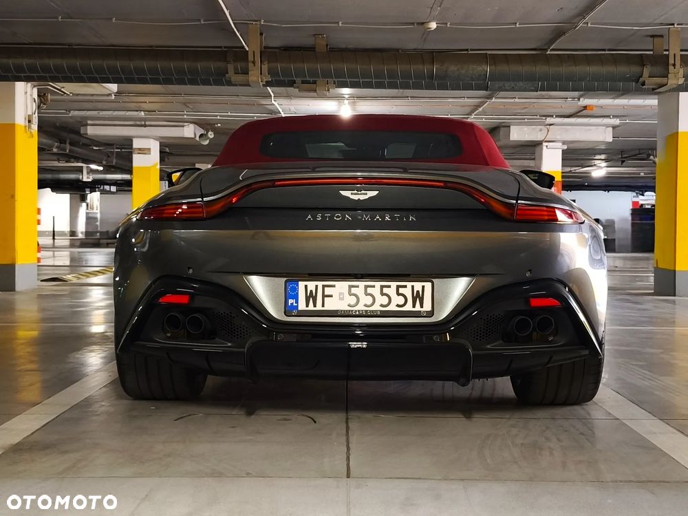 Aston Martin Vantage - 2