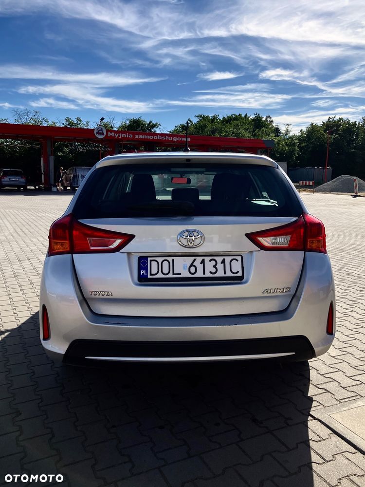 Toyota Auris 1.4 D-4D Active - 5