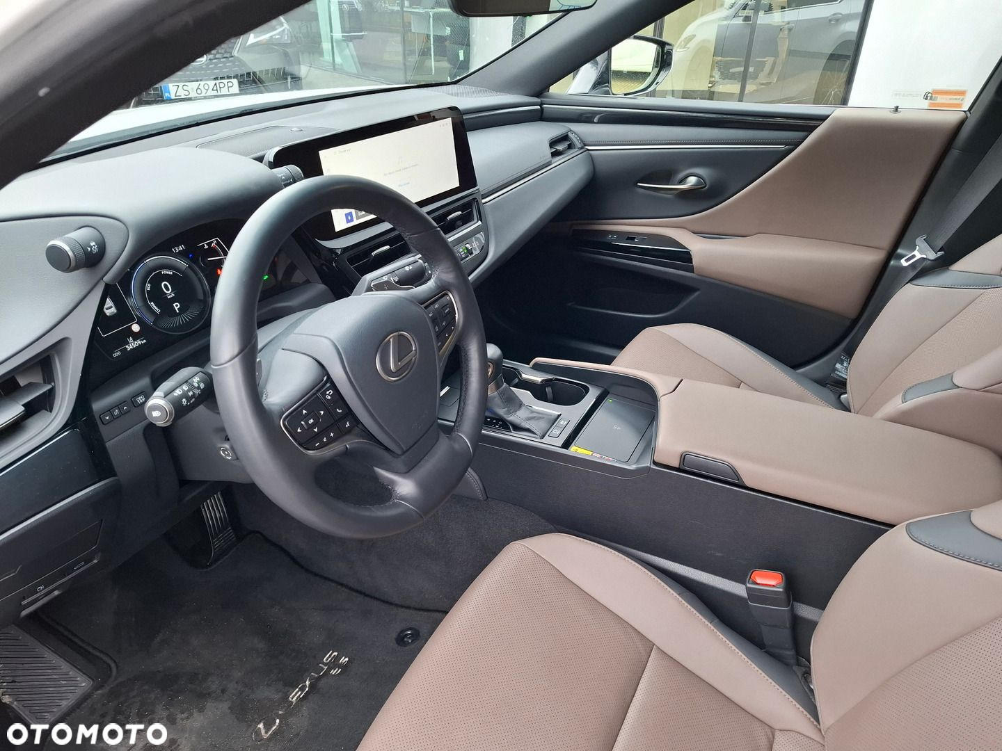 Lexus ES - 10