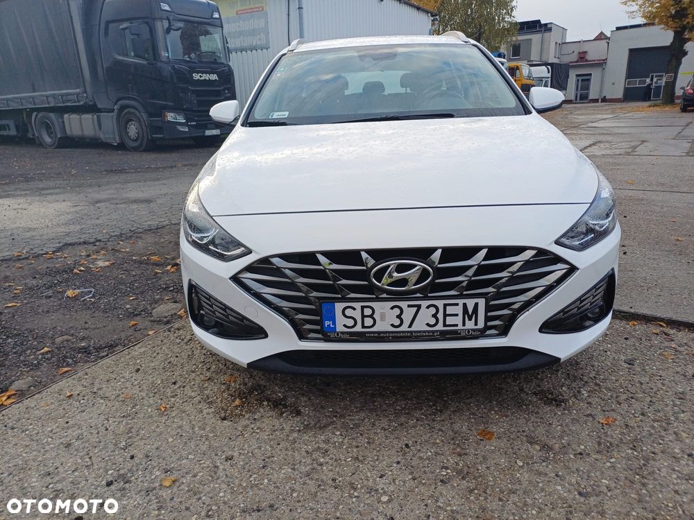 Hyundai i30 1.5 DPI Classic + - 7
