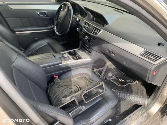 Wszystkie Części do Mercedes S212 / E212 Kombi E350 (642.852) | Kolor 953 - 5