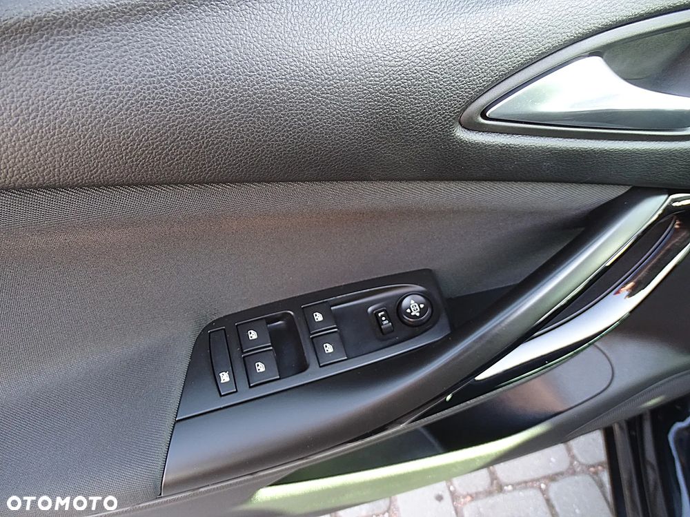 Opel Astra 1.6 CDTI Elite S&S - 37