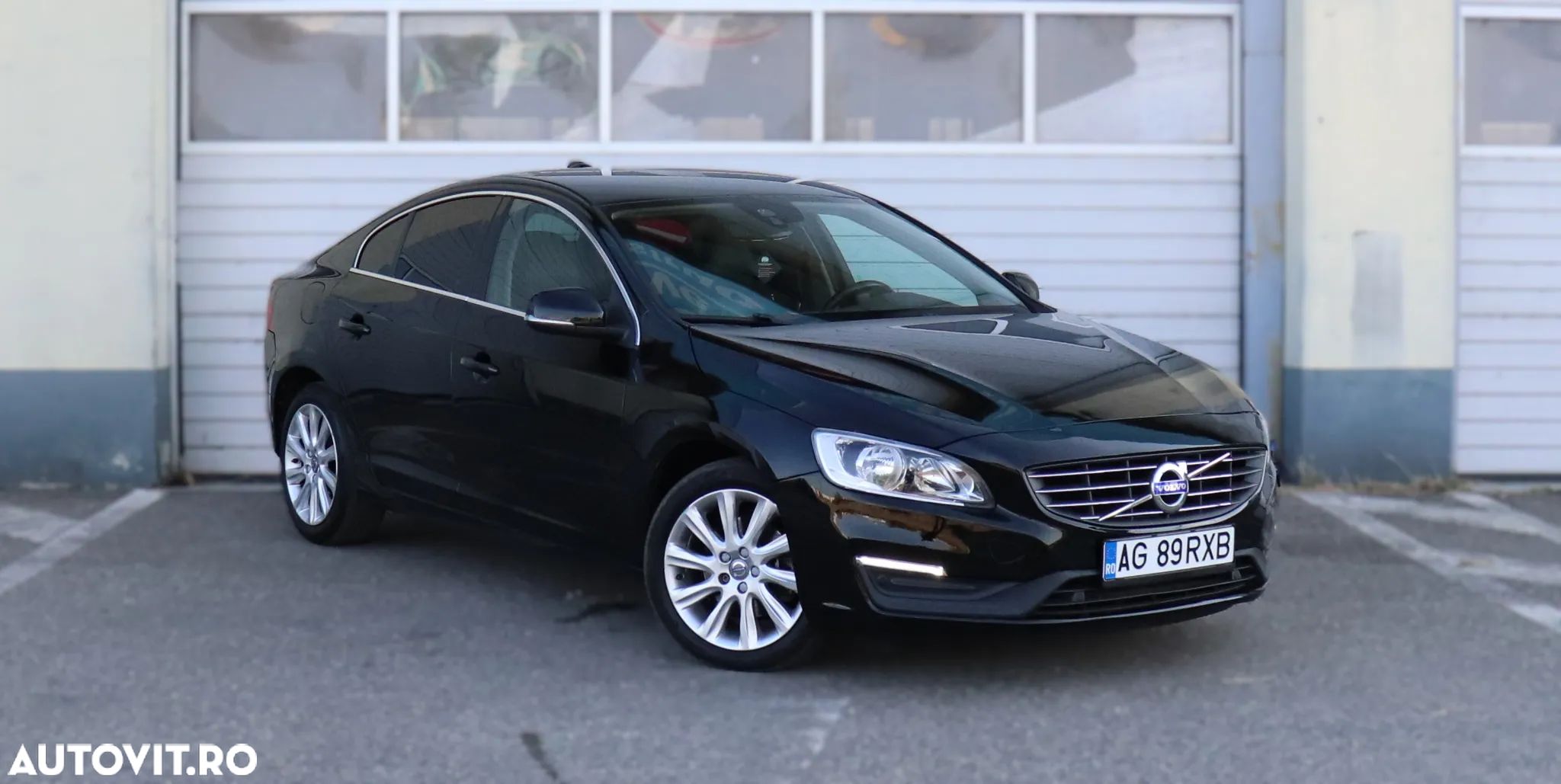 Volvo S60 D2 Geartronic Momentum - 1
