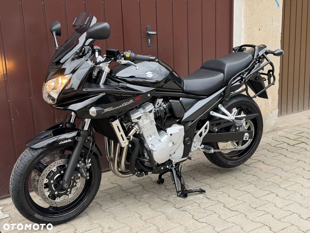 Suzuki Bandit - 38