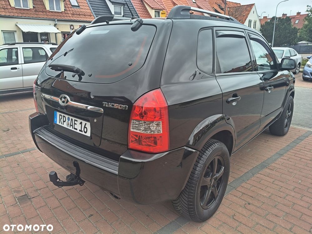 Hyundai Tucson 2.0 Comfort 2WD - 13