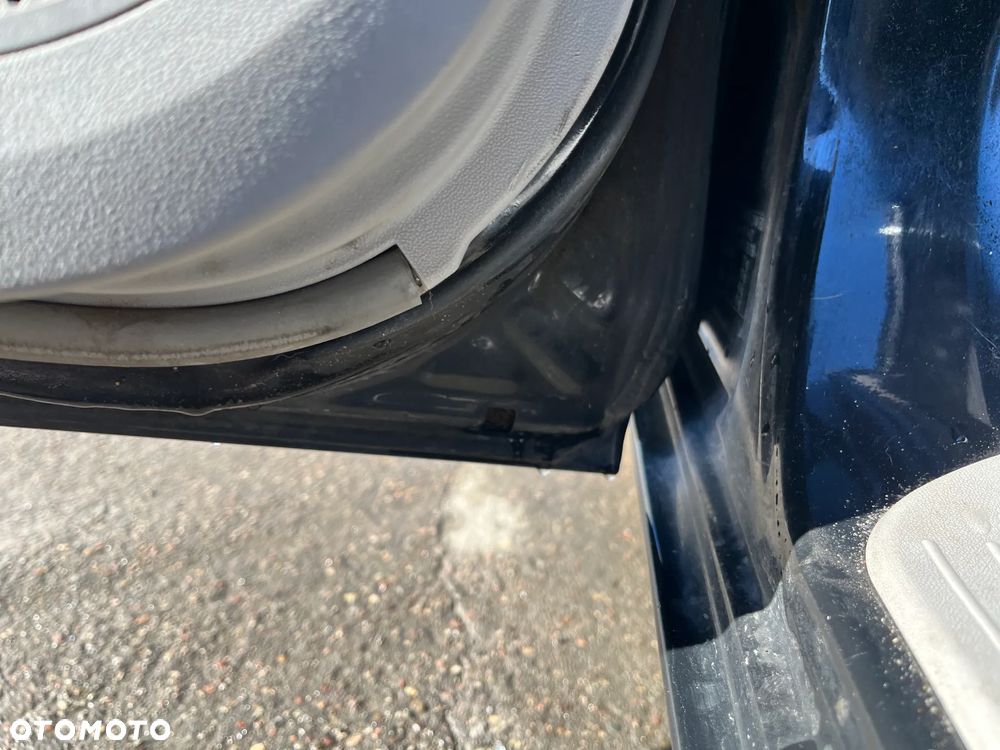 DRZWI LEWE TYLNE LEWY TYŁ KIA CEED I 2008 ROK KOD LAKIERU 1K - 17