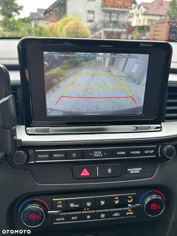 Kia Ceed 1.4 L - 5