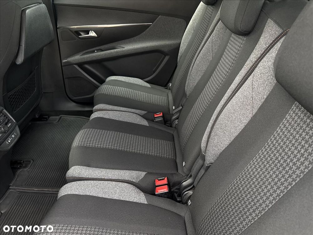 Peugeot 5008 1.2 PureTech Active S&S - 13