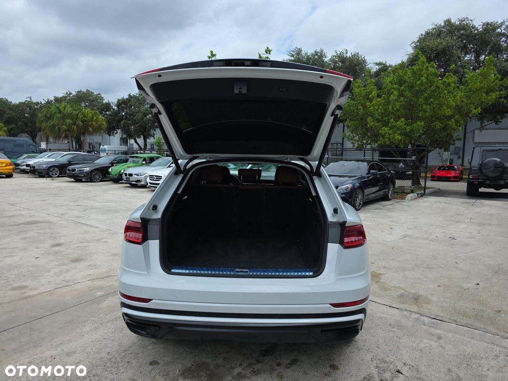 Audi Q8 55 TFSI mHEV Quattro Tiptronic - 19