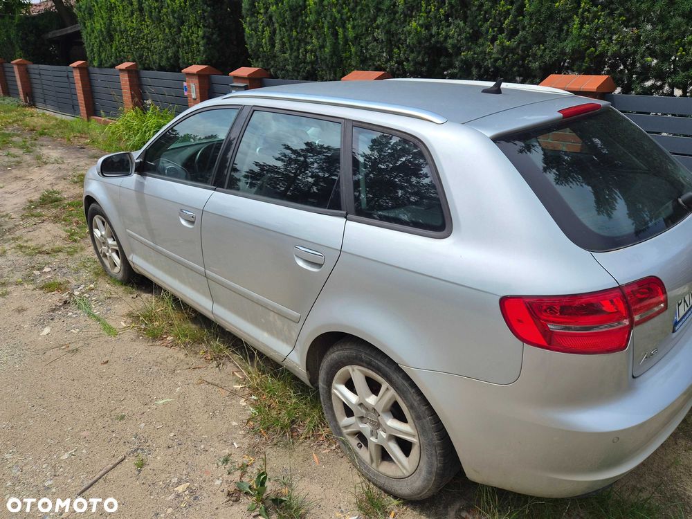 Audi A3 Sportback - 1