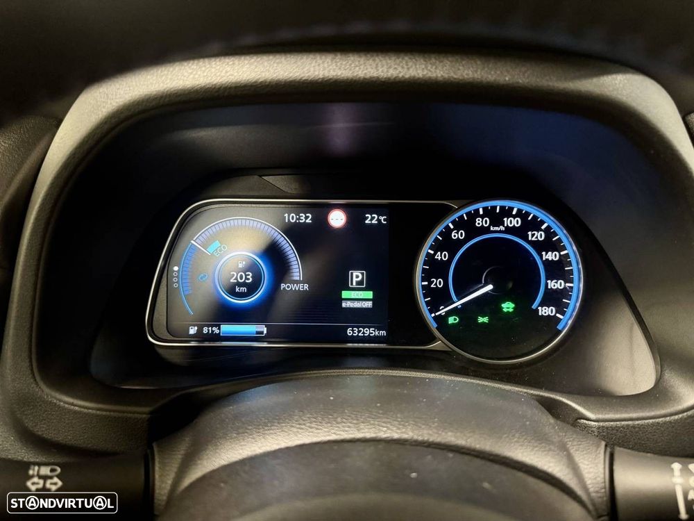 Nissan Leaf N-Connecta - 10