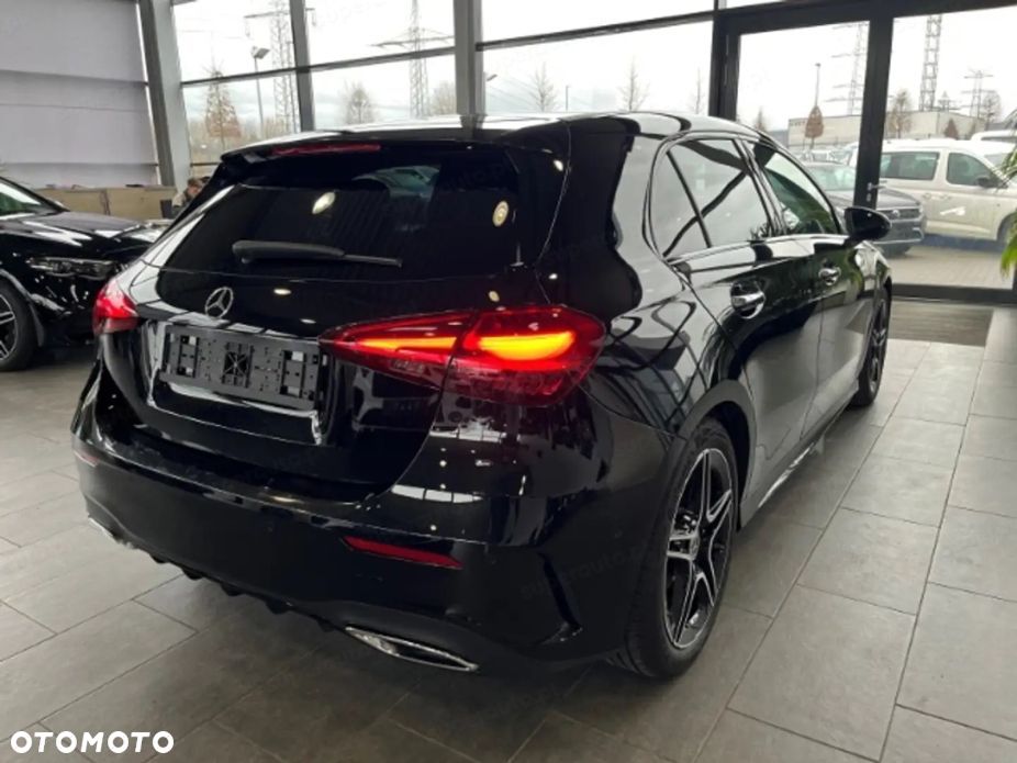 Mercedes-Benz Klasa A 220 4-Matic AMG Line 8G-DCT - 2