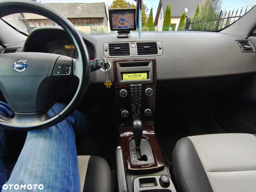 Volvo C30 2.0D Powershift Momentum - 24