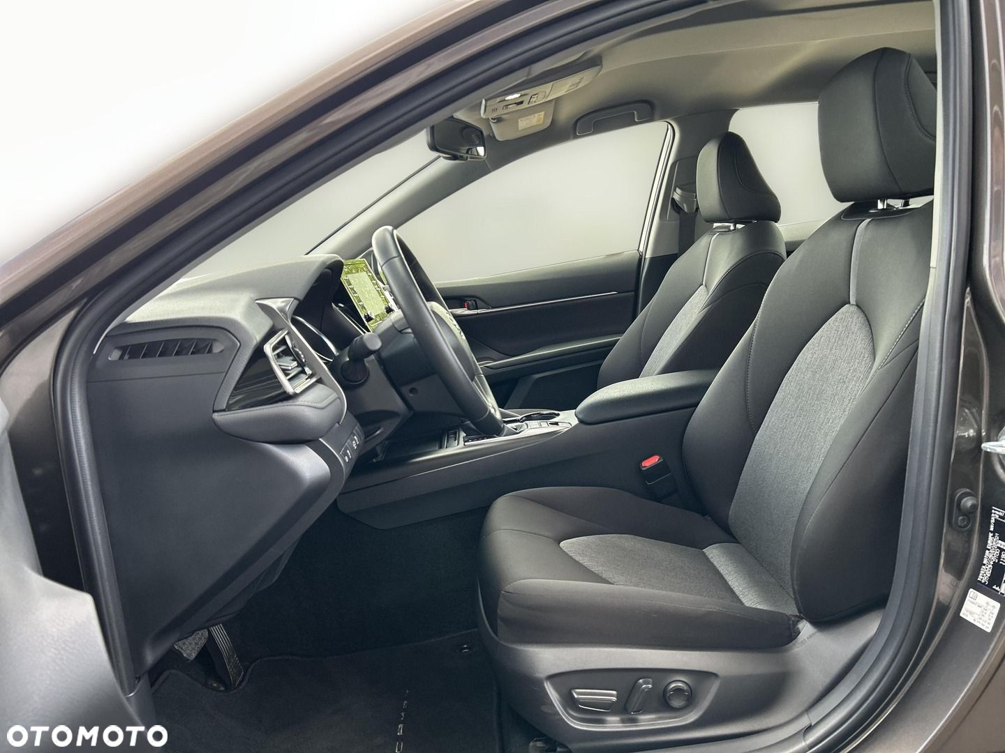 Toyota Camry - 10