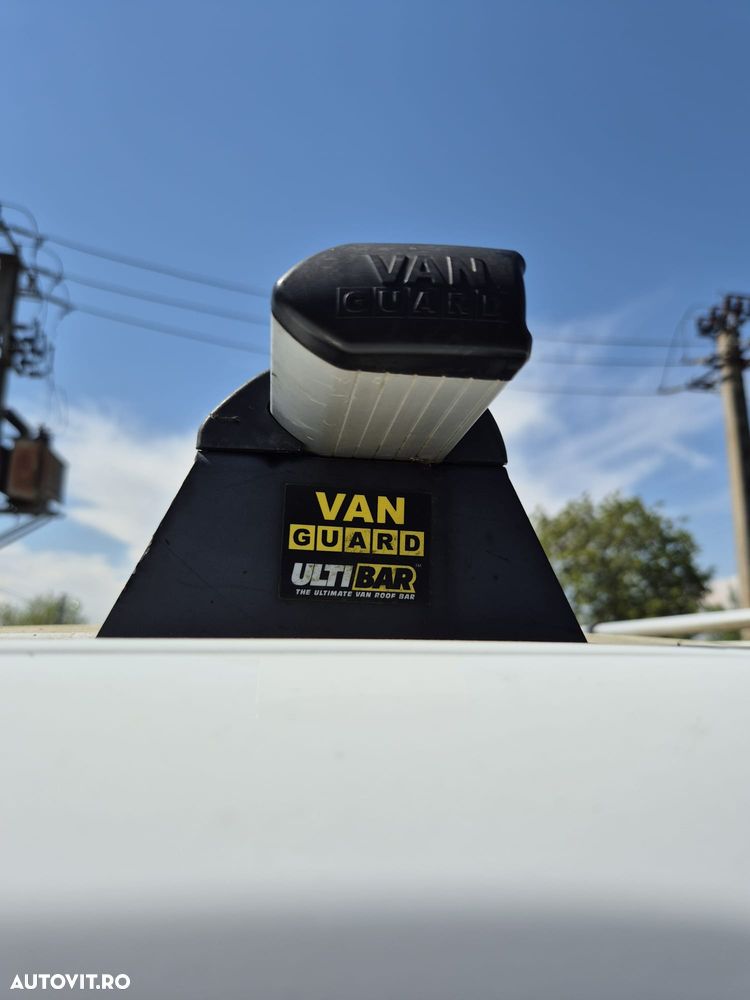 Renault Trafic - 12