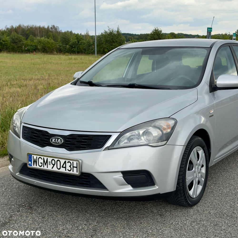 Kia Ceed 1.4 Comfort - 24