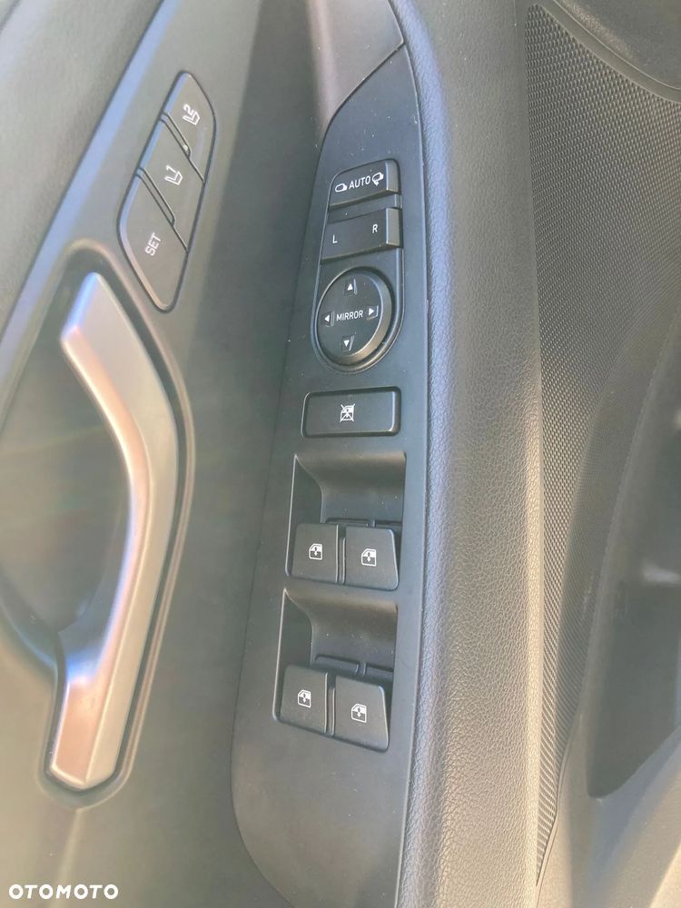 Hyundai i30 1.4 T-GDI Premiere Luxury DCT - 12