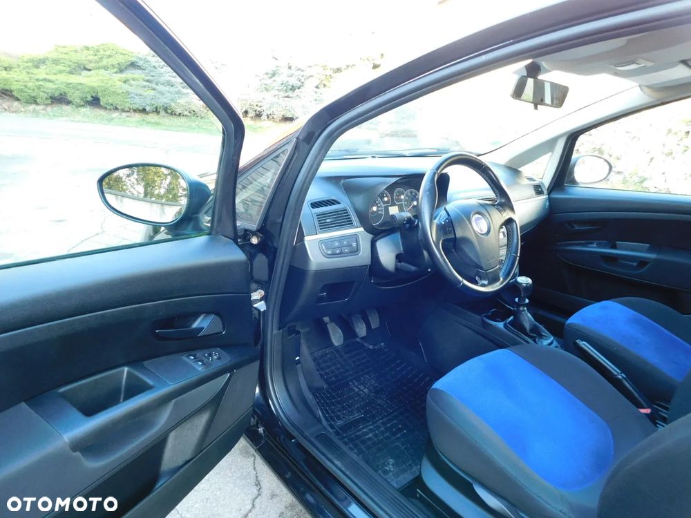 Fiat Grande Punto 1.4 8V Racing - 10