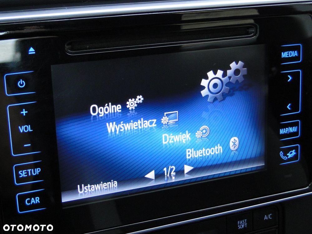 Toyota Auris 1.6 Premium - 38