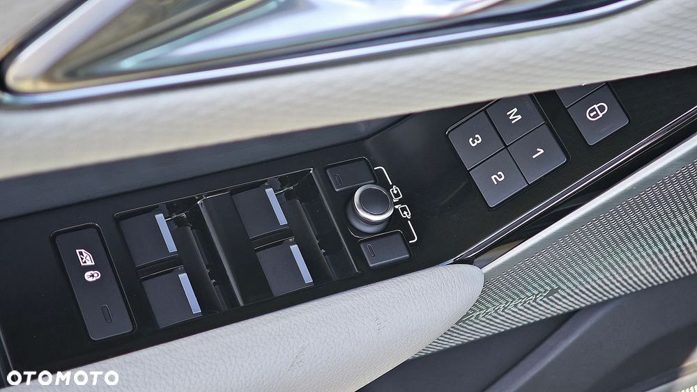Land Rover Range Rover Velar D300 R-Dynamic - 29