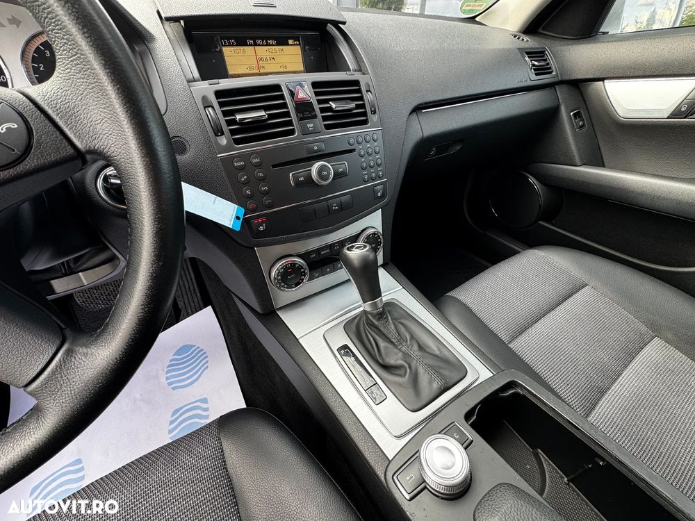 Mercedes-Benz C 180 Kompressor Automatik BlueEFFICIENCY - 33