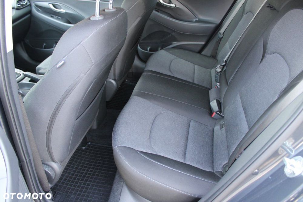 Hyundai i30 - 21