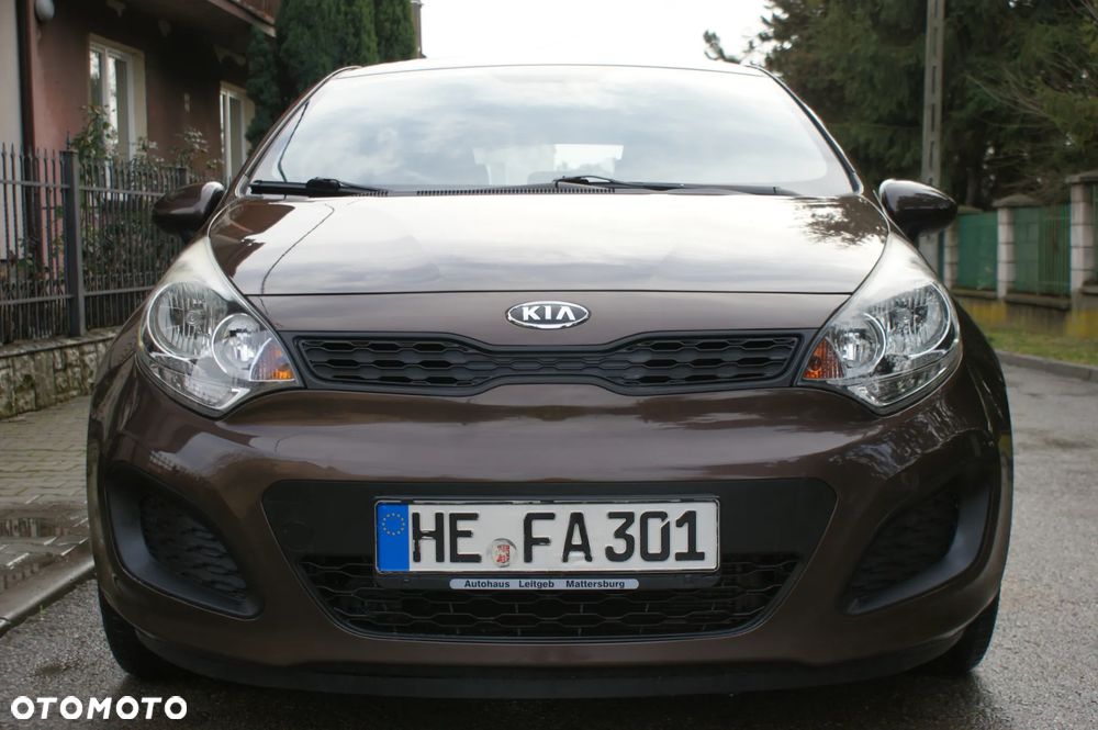 Kia Rio - 2