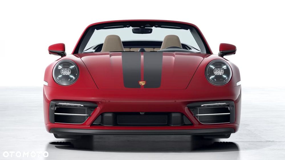 Porsche 911 Carrera 4 GTS - 7
