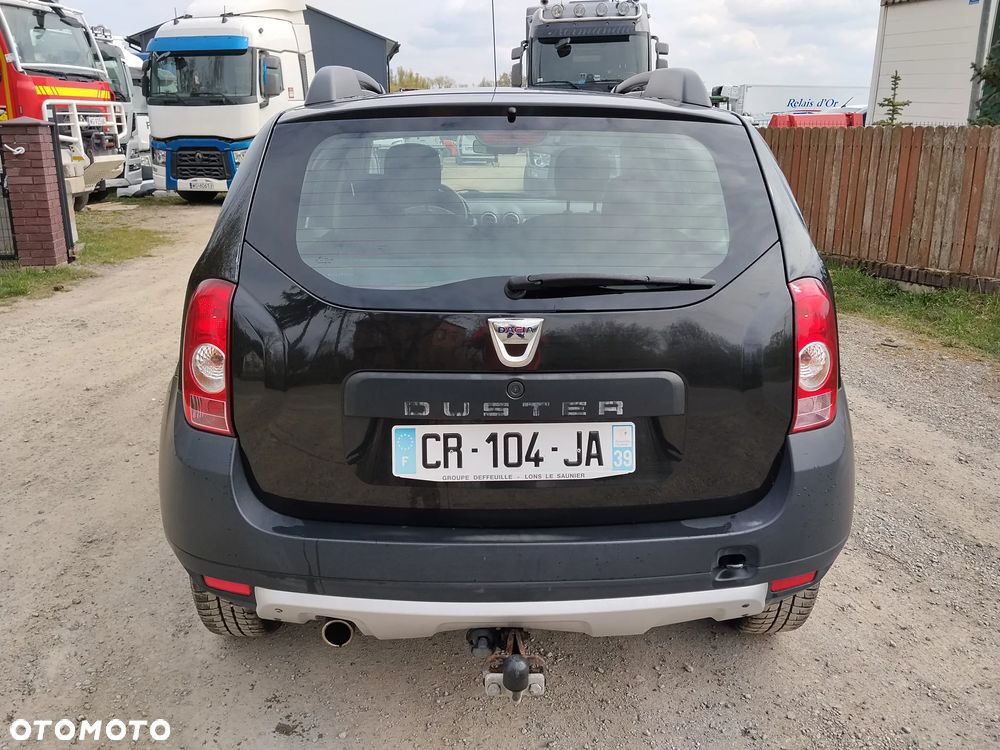 Dacia Duster SCe 115 4x2 Celebration - 8