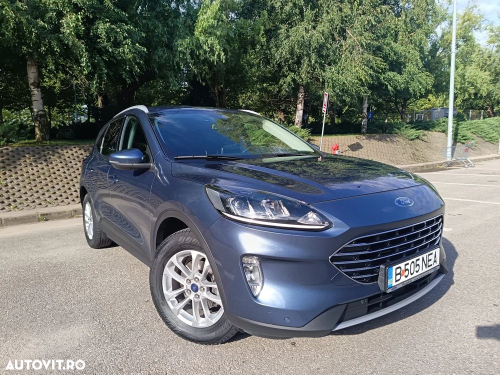 Ford Kuga 1.5 EcoBoost 2WD Titanium - 2