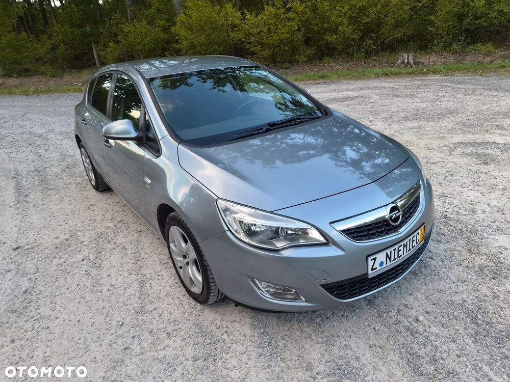 Opel Astra - 11