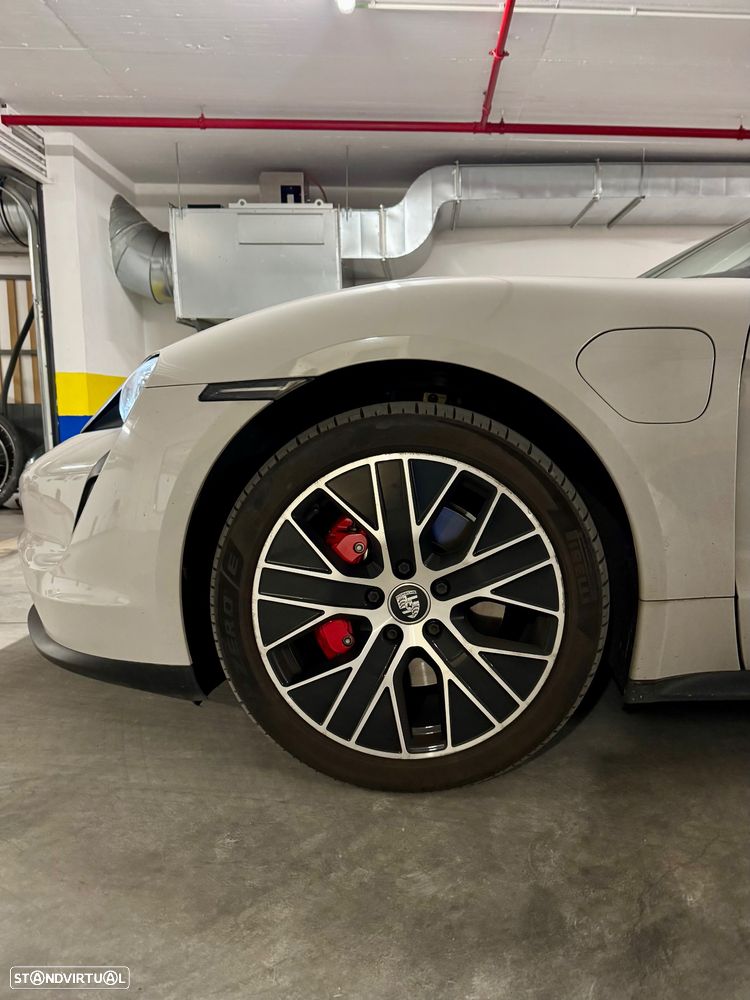 Porsche Taycan 4S - 5