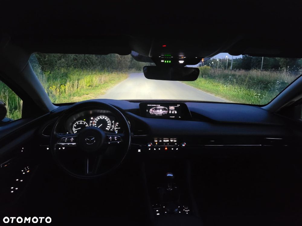 Mazda 3 e-SKYACTIV-G 122 M HYBRID EXCLUSIVE-LINE - 24