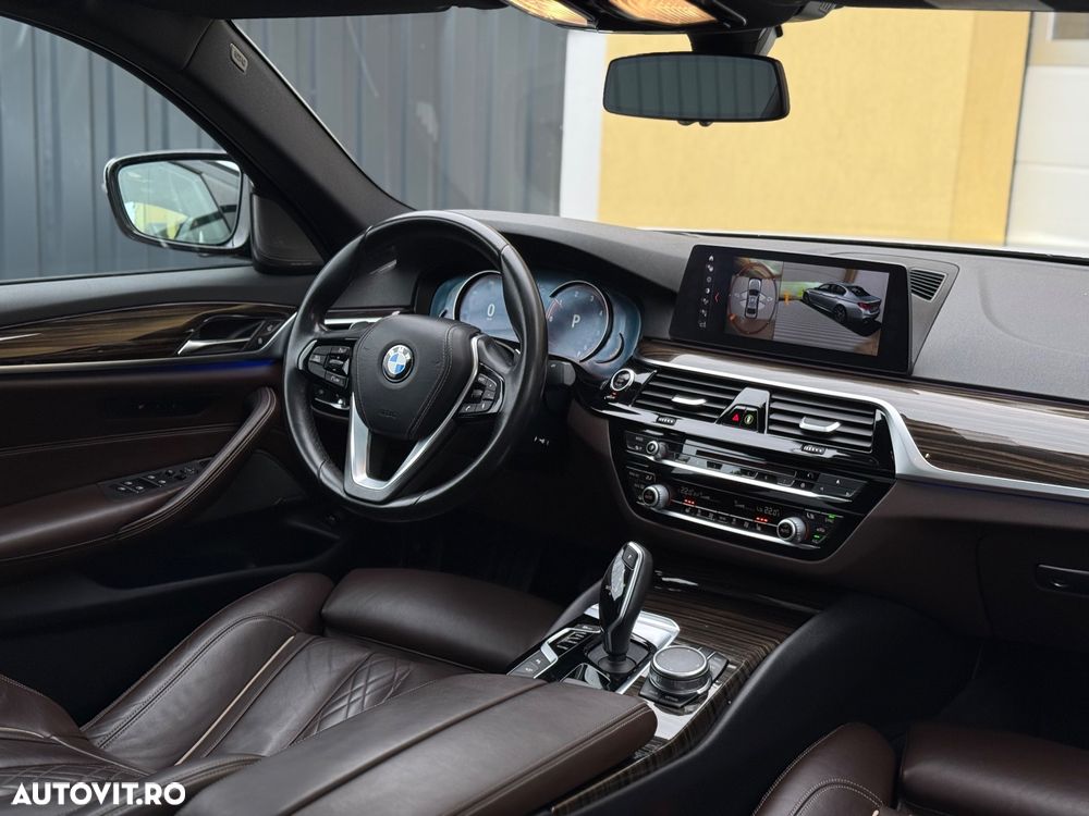 BMW Seria 5 520d Aut. Sport Line - 12